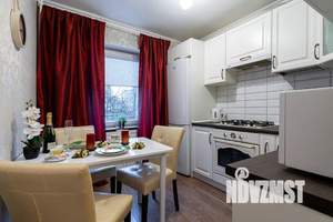 2-к квартира, посуточно, 48м2, 2/5 этаж