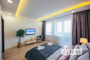 2-к квартира, посуточно, 70м2, 14/20 этаж