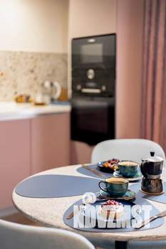 Студия квартира, посуточно, 44м2, 6/9 этаж