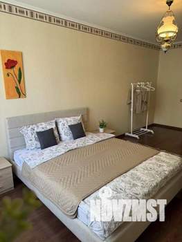 3-к квартира, посуточно, 101м2, 1/1 этаж