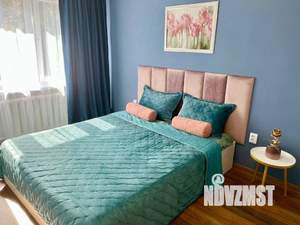 1-к квартира, посуточно, 301м2, 1/1 этаж