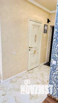 Студия квартира, посуточно, 43м2, 1/12 этаж