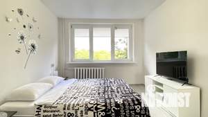 1-к квартира, посуточно, 61м2, 1/1 этаж