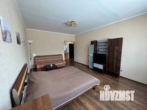 1-к квартира, посуточно, 44м2, 1/10 этаж