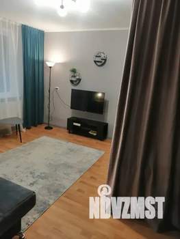 1-к квартира, посуточно, 35м2, 4/10 этаж