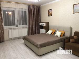 1-к квартира, посуточно, 42м2, 2/10 этаж