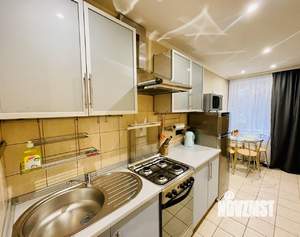 1-к квартира, посуточно, 32м2, 2/4 этаж