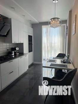 1-к квартира, посуточно, 53м2, 1/1 этаж