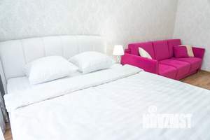 1-к квартира, посуточно, 42м2, 8/10 этаж