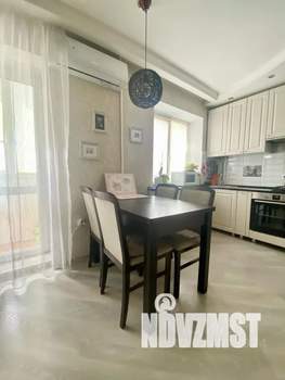 Студия квартира, посуточно, 32м2, 4/5 этаж