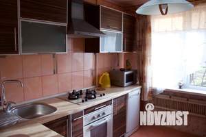 2-к квартира, посуточно, 56м2, 1/5 этаж