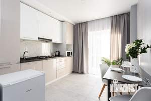 1-к квартира, посуточно, 37м2, 6/10 этаж