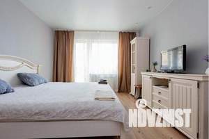 1-к квартира, посуточно, 42м2, 6/10 этаж