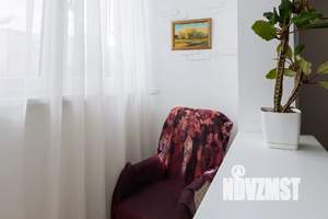 1-к квартира, посуточно, 60м2, 1/1 этаж