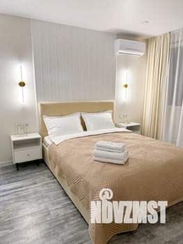 1-к квартира, посуточно, 32м2, 4/10 этаж