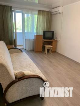 1-к квартира, посуточно, 37м2, 2/5 этаж