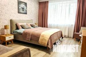 1-к квартира, посуточно, 42м2, 1/13 этаж
