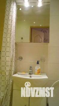 2-к квартира, посуточно, 44м2, 1/1 этаж