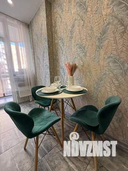 1-к квартира, посуточно, 35м2, 4/9 этаж