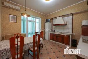 3-к квартира, на длительный срок, 131м2, 5/7 этаж