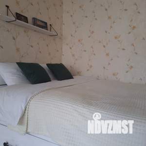 2-к квартира, посуточно, 44м2, 1/1 этаж