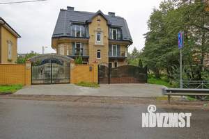 2-к квартира, посуточно, 61м2, 3/3 этаж