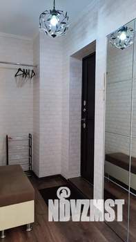 1-к квартира, посуточно, 35м2, 6/9 этаж