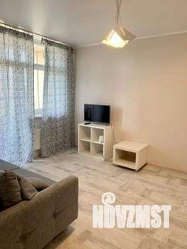 1-к квартира, посуточно, 43м2, 1/1 этаж