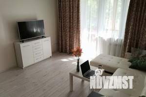 1-к квартира, посуточно, 40м2, 3/5 этаж