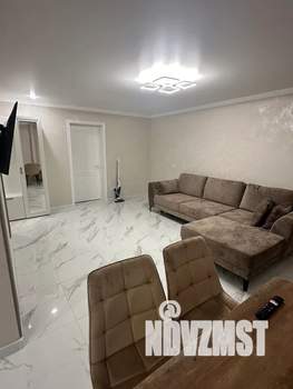 2-к квартира, посуточно, 45м2, 1/5 этаж