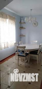 4-к квартира, посуточно, 117м2, 2/2 этаж