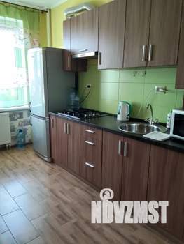 1-к квартира, посуточно, 33м2, 6/9 этаж