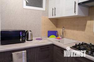 1-к квартира, посуточно, 44м2, 1/1 этаж