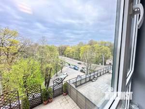 3-к квартира, на длительный срок, 120м2, 5/10 этаж