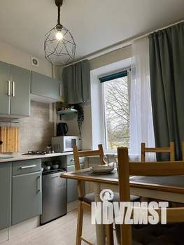 2-к квартира, посуточно, 42м2, 3/5 этаж