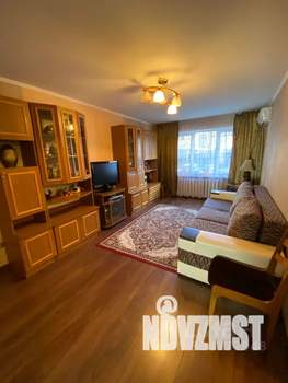 2-к квартира, посуточно, 40м2, 1/9 этаж