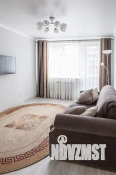 3-к квартира, посуточно, 65м2, 3/10 этаж