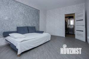 2-к квартира, посуточно, 72м2, 1/1 этаж