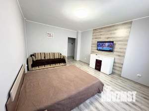 1-к квартира, посуточно, 47м2, 1/1 этаж