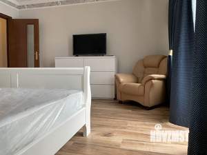 4-к квартира, на длительный срок, 150м2, 1/3 этаж