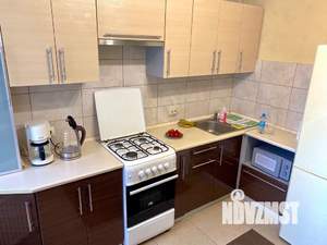 1-к квартира, посуточно, 44м2, 3/9 этаж