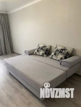 1-к квартира, посуточно, 42м2, 9/9 этаж