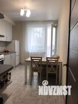 1-к квартира, посуточно, 40м2, 1/8 этаж