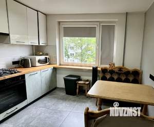 3-к квартира, на длительный срок, 63м2, 4/5 этаж