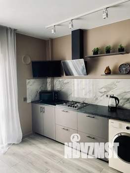 1-к квартира, посуточно, 42м2, 8/10 этаж