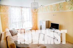 1-к квартира, посуточно, 44м2, 3/8 этаж