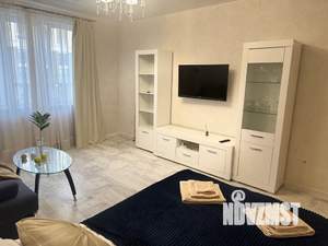 1-к квартира, посуточно, 42м2, 2/8 этаж