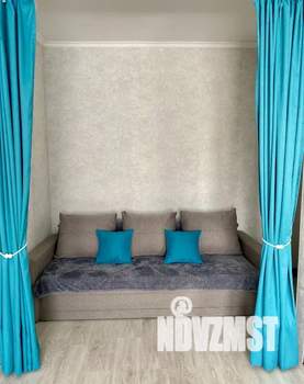 1-к квартира, посуточно, 42м2, 1/9 этаж