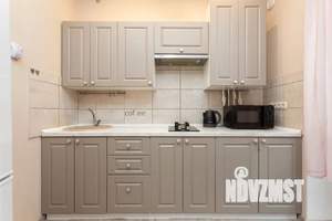 1-к квартира, посуточно, 42м2, 1/9 этаж