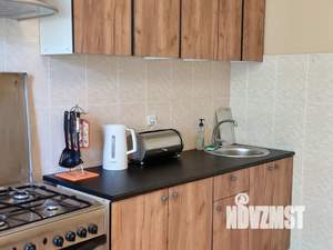 1-к квартира, посуточно, 42м2, 3/8 этаж